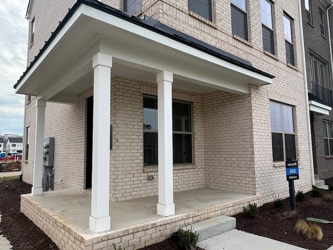 Building Photo - 2615 Wilkinson Pike