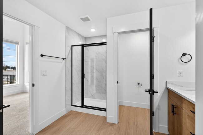 Building Photo - BRAND NEW TOWNHOME IN REXBURG WITH GARAGE