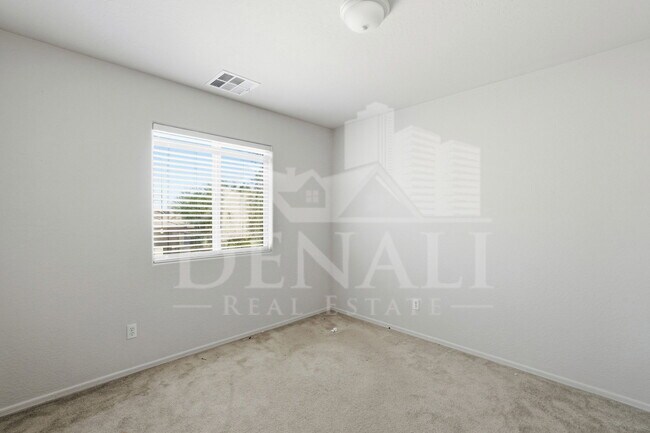 Building Photo - 21939 W Cocopah St