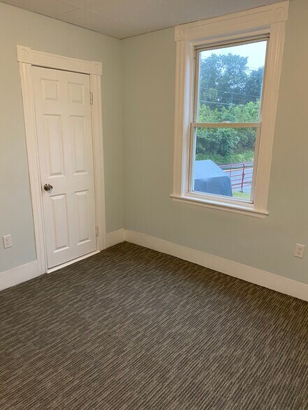 Bedroom - 114 Hampson St