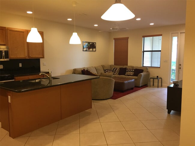 Building Photo - 3310 NW 125th Ln