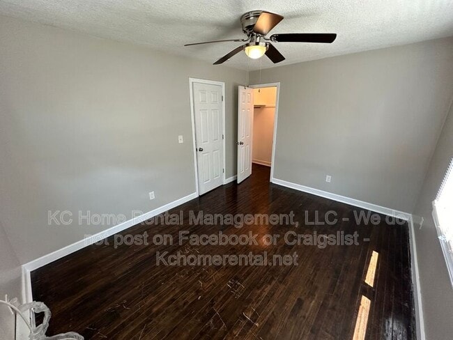 Building Photo - 901 N 16 St