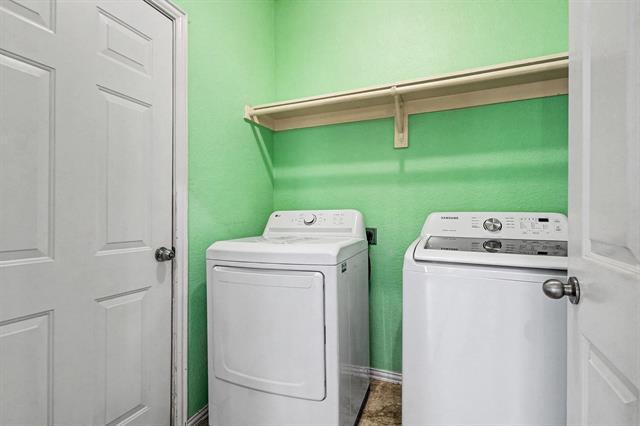 Building Photo - 8106 Salzburg Dr