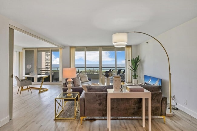 Building Photo - 4101 N Ocean Blvd