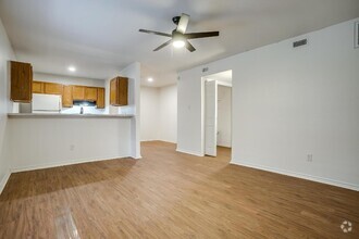 Building Photo - Updated 2 bedroom 1 bathroom close to ever...