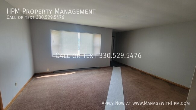 Building Photo - 2055 Quayle Dr