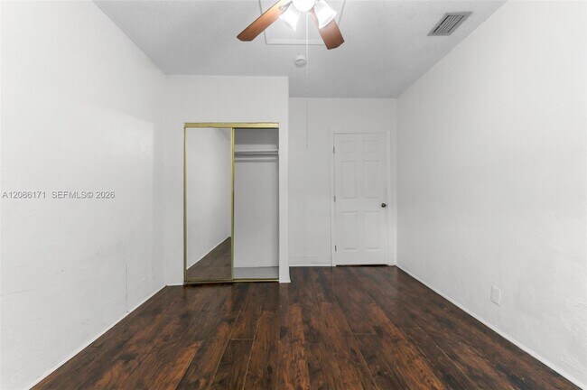 Building Photo - 608 SW 76th Terrace