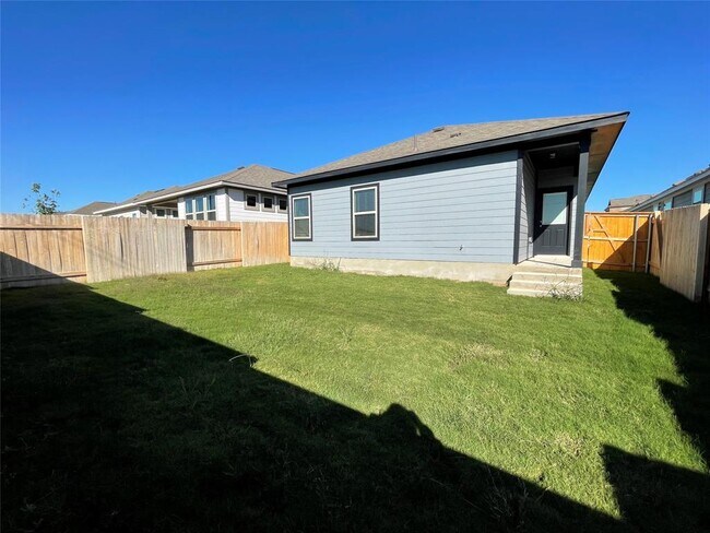 Building Photo - 125 Unforgiven Ln