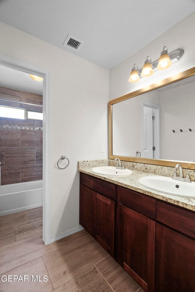 Building Photo - 1088 Nepal Sky St