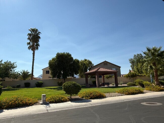 Building Photo - Gated Northshore Community Single Story Three Bedroom plus Den