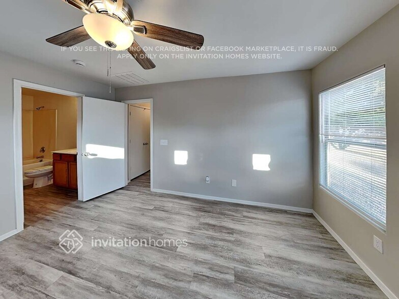 Building Photo - 1532 W Burgess Ln