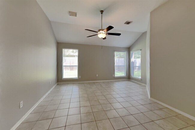 Building Photo - 18 Vista Mill Pl