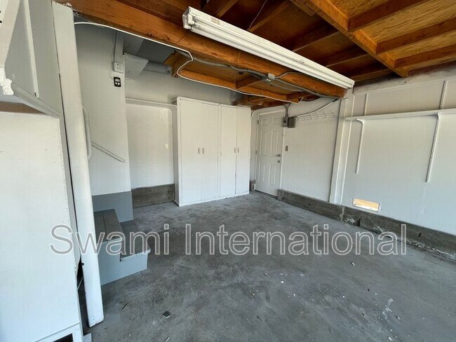 Building Photo - 2404 255th St