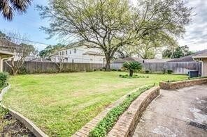 Building Photo - 4934 N Braeswood Blvd