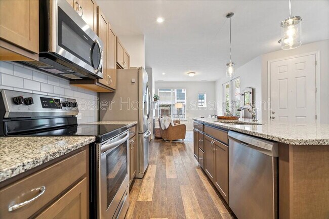 Building Photo - 9239 Hawley Dr