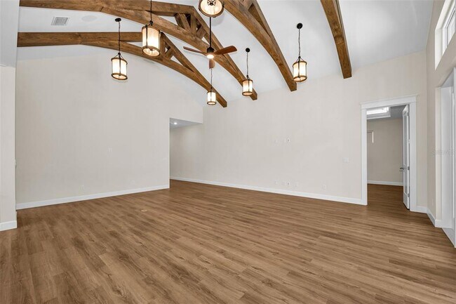 Building Photo - 522 Louden Ave