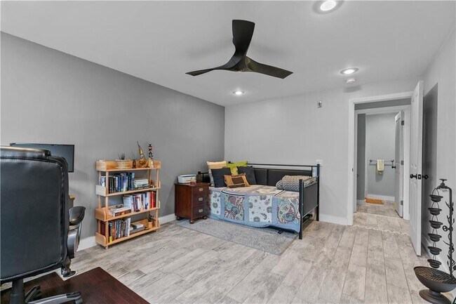 Building Photo - 66 Girard Ave