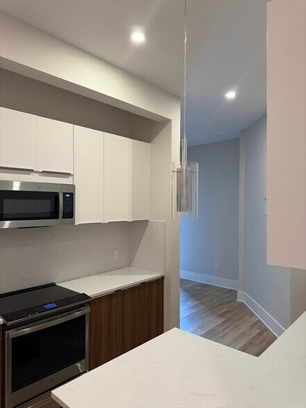 Primary Photo - 271 Dartmouth St