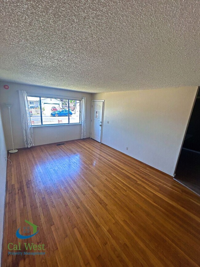 Building Photo - 790 Welburn Ave