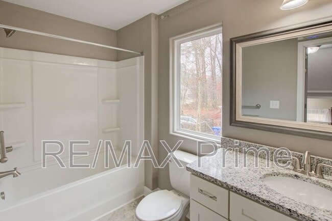 Building Photo - 4158 Pughsville Rd