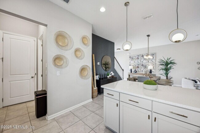 Building Photo - 290 RUM RUNNER Way