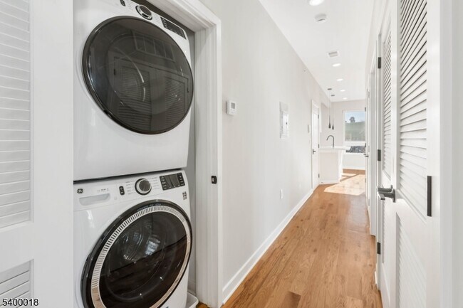 Building Photo - 108 Fleming Ave