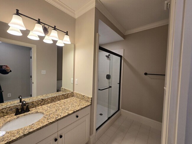 Building Photo - 102 Eyemouth Ct
