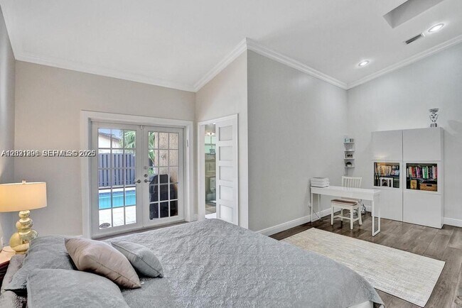 Building Photo - Northeast 214th Street, North Miami Beach, FL 33179 - 5 BR 4 BA single-family home