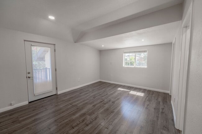 Building Photo - Beautifully updated 2 bed, 2 bath single-family home in Logan Heights