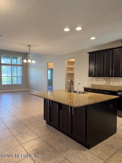 Building Photo - 121 Broadbranch Way