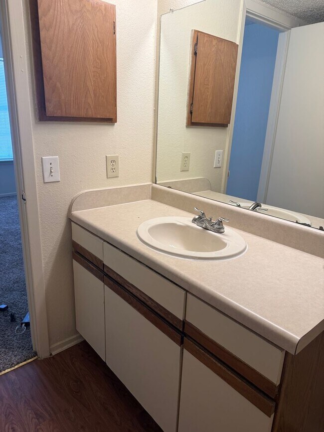 Building Photo - Mesquite Ridge Townhomes
