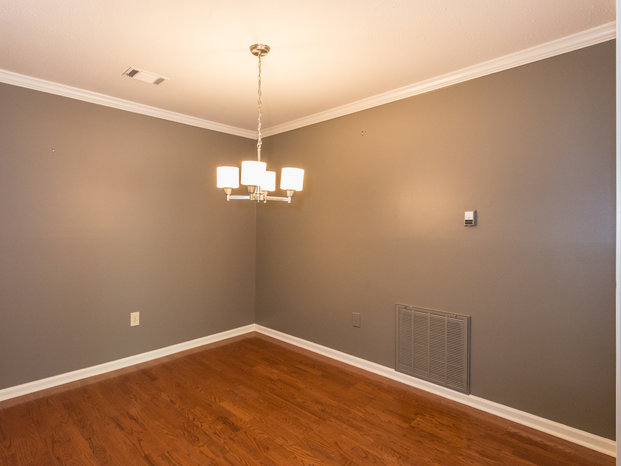 Dining room - 4217 Pine Heights Dr NE