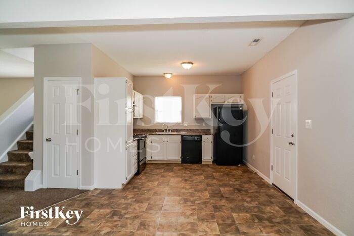 Building Photo - 8142 Corktree Dr