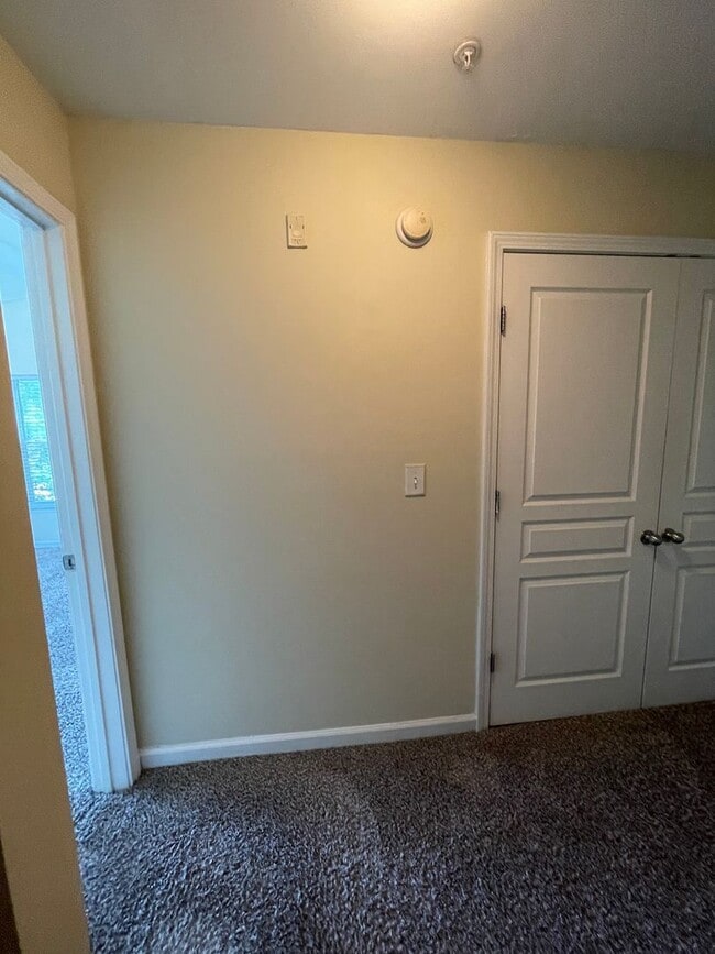 Building Photo - 07-212 Warrior