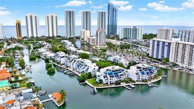 Building Photo - 456 Poinciana Island Dr