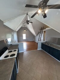 Building Photo - 746-748 River Street