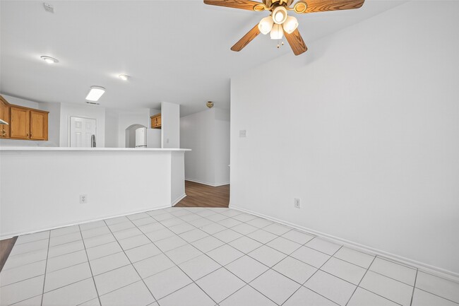 Building Photo - 10027 Encino Cove Ct