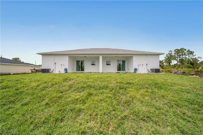 Building Photo - 1153 Countess Ave