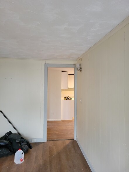 living room - 27 Phebe St