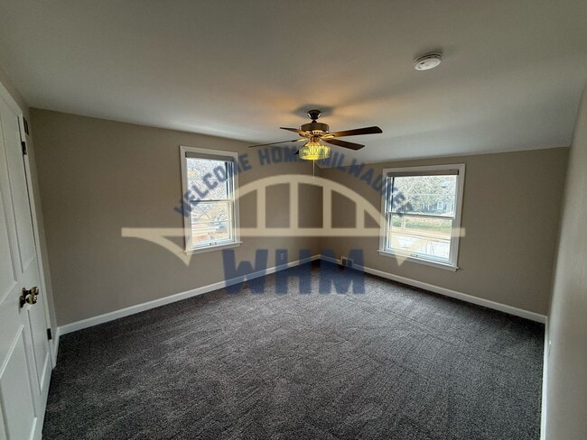 Building Photo - 6225 N Lydell Ave