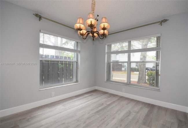 Building Photo - 4801 Grapevine Wy