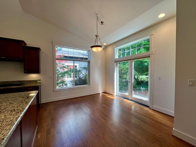 Building Photo - PENDING APPLICATION; Spacious Home on Golf Course  - All Bedrooms En Suite