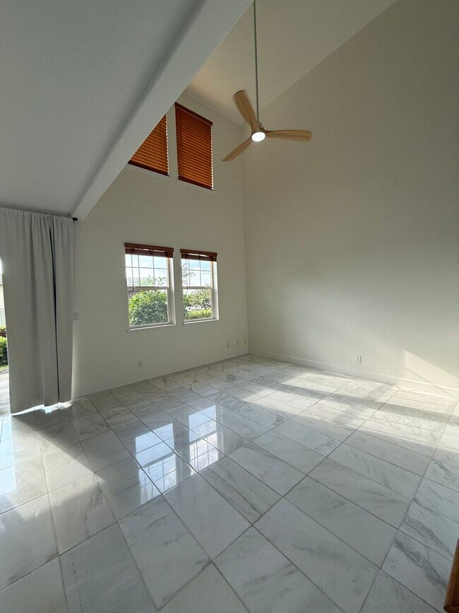 Building Photo - Resort Living in a Gated Community in Ko'olina! PETS NEGOTIABLE!