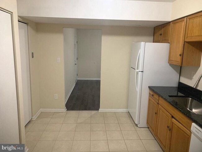 Building Photo - 424 Harford St