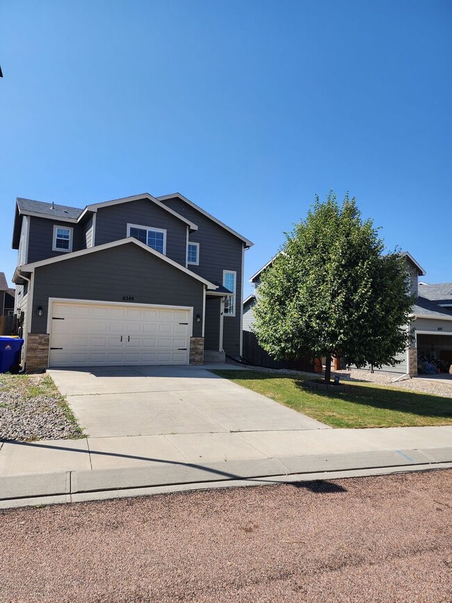Building Photo - Beautiful 2-Story Home with Finished Basem...
