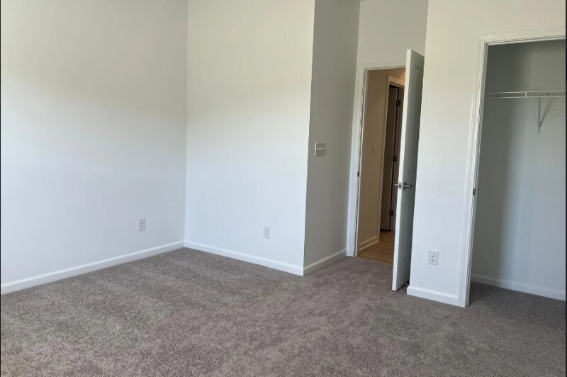 Building Photo - 1403 Stone St