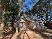 Building Photo - 1350 Fairchild St