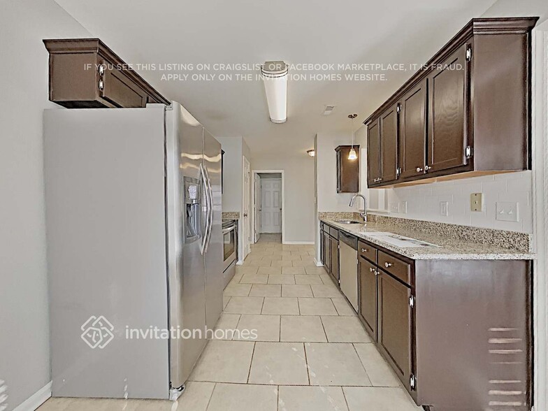 Building Photo - 8101 Rachel Ct