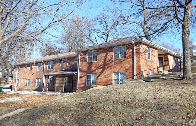 Primary Photo - 625 Irving St