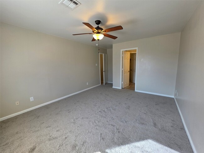 Building Photo - 7050 Inwood Park Dr